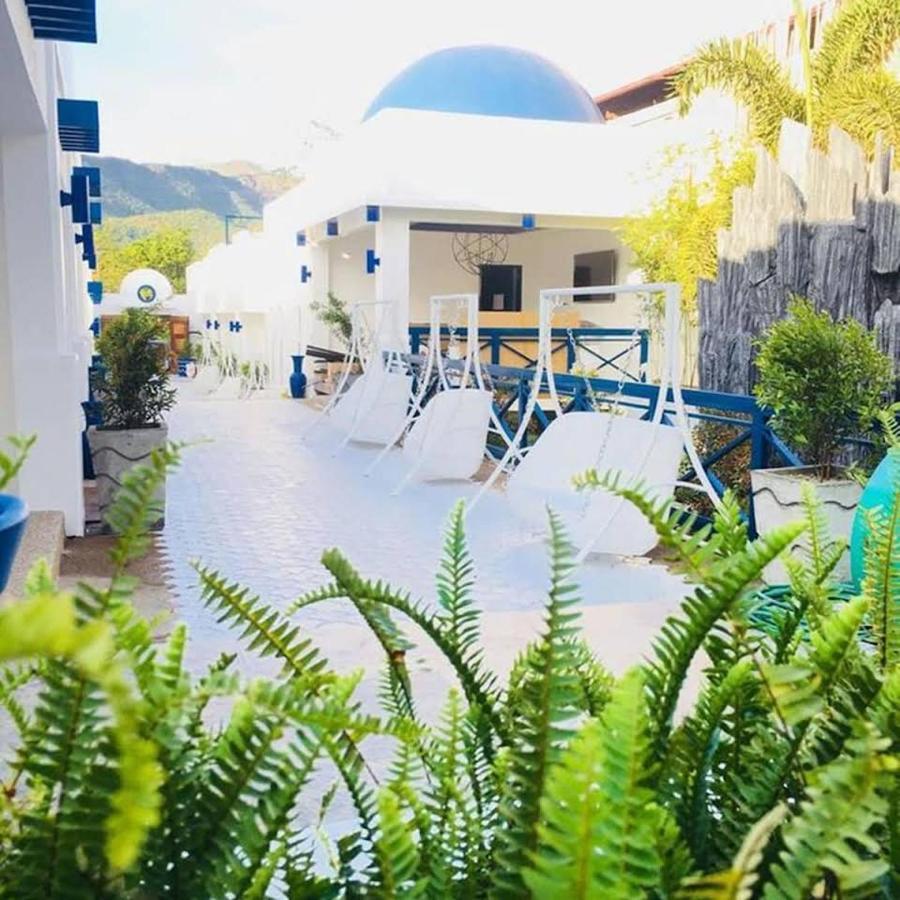 Ruhe Suites Coron Exteriör bild